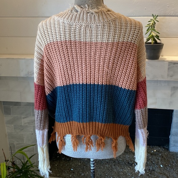 On the Road Distressed Color Block V-Neck Sweater Size S/M - Picture 6 of 16